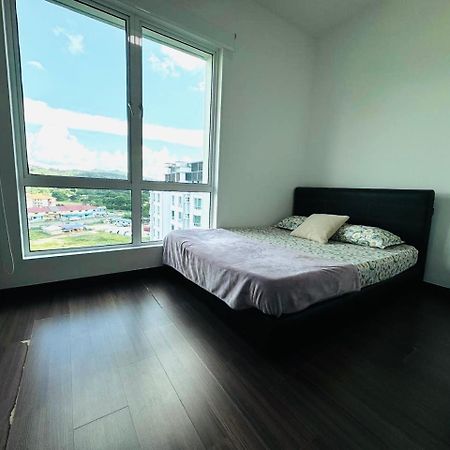 Sandakan Spacious And Comfortable Pool View Condo Extérieur photo