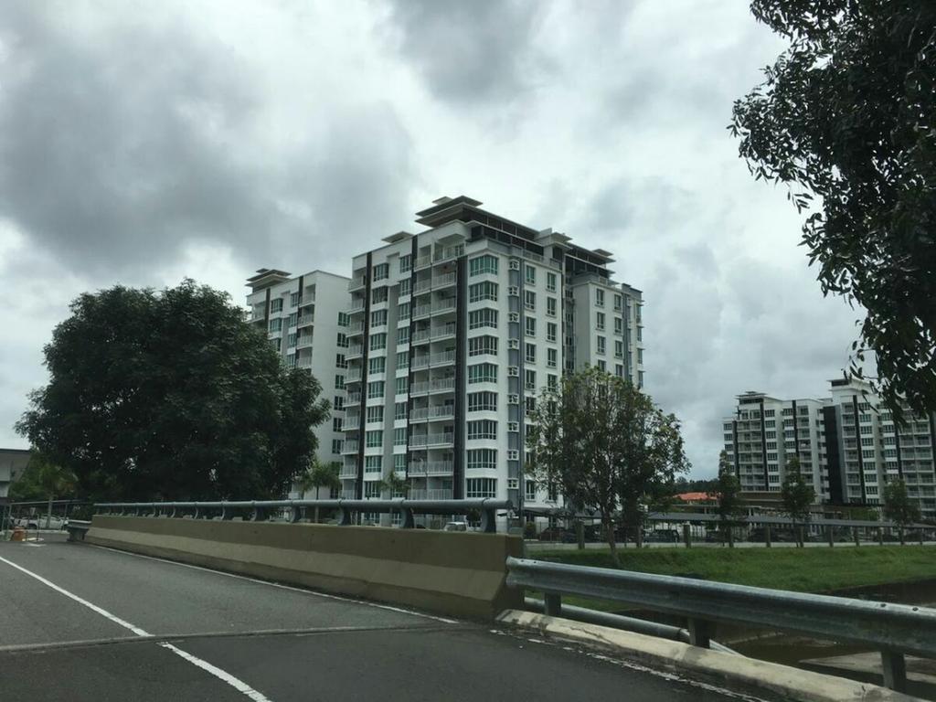 Sandakan Spacious And Comfortable Pool View Condo Extérieur photo
